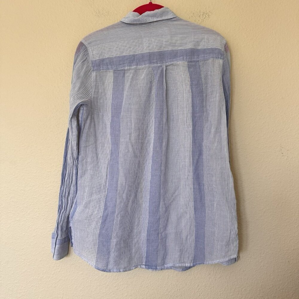 Express Boyfriend Shirt Size Small Womens Button Up Blue Striped Top - Picture 8 of 8